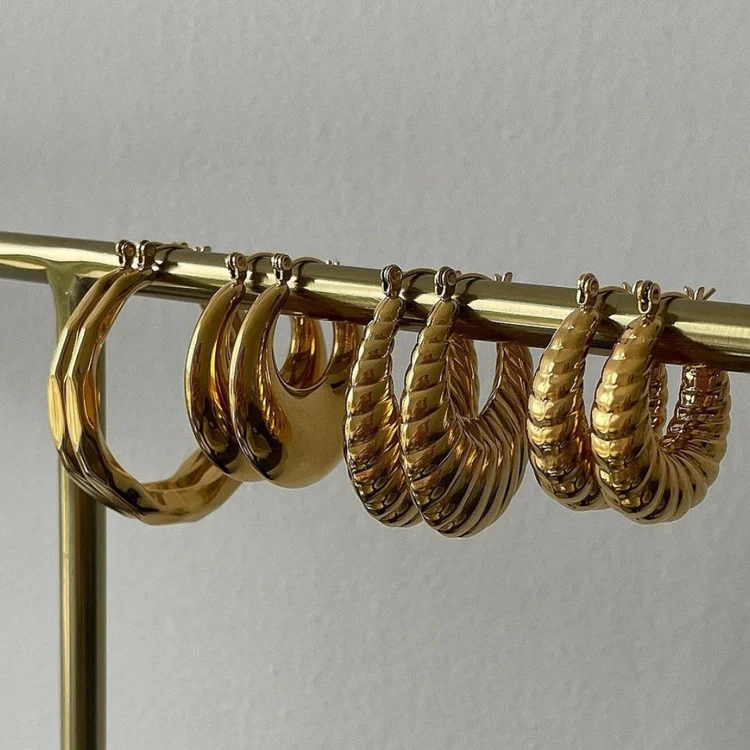 Hoops