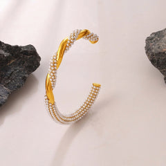 Twisted Pearl Bracelet