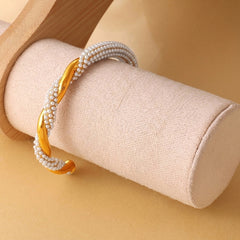 Twisted Pearl Bracelet