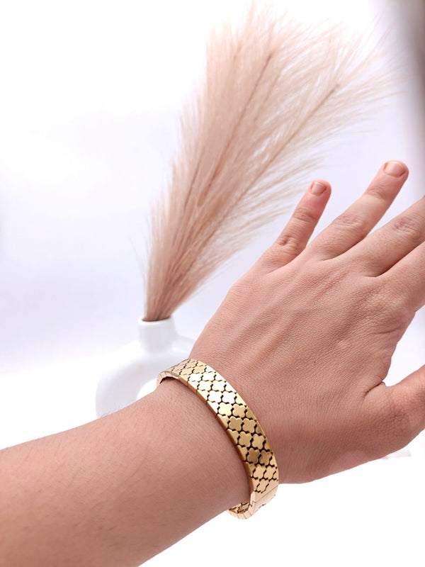 Clover Mesh Bracelet