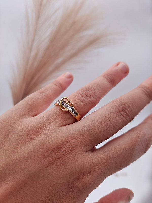 Glorious Heart Studded Ring