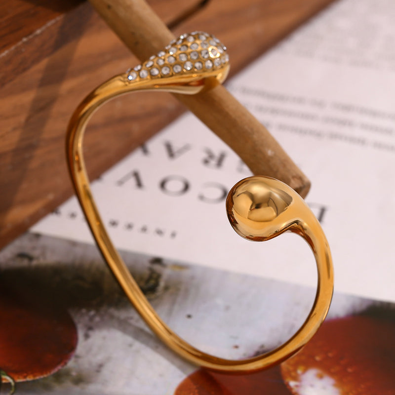 Twisty Affair Bracelet