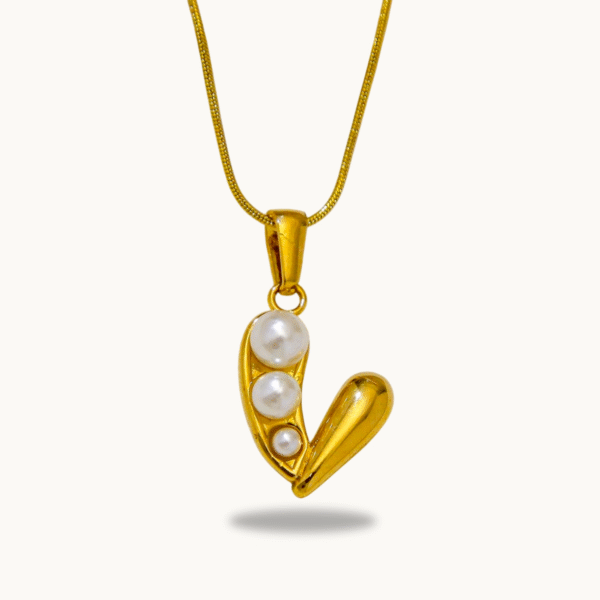 Princy Pearl Heart Necklace