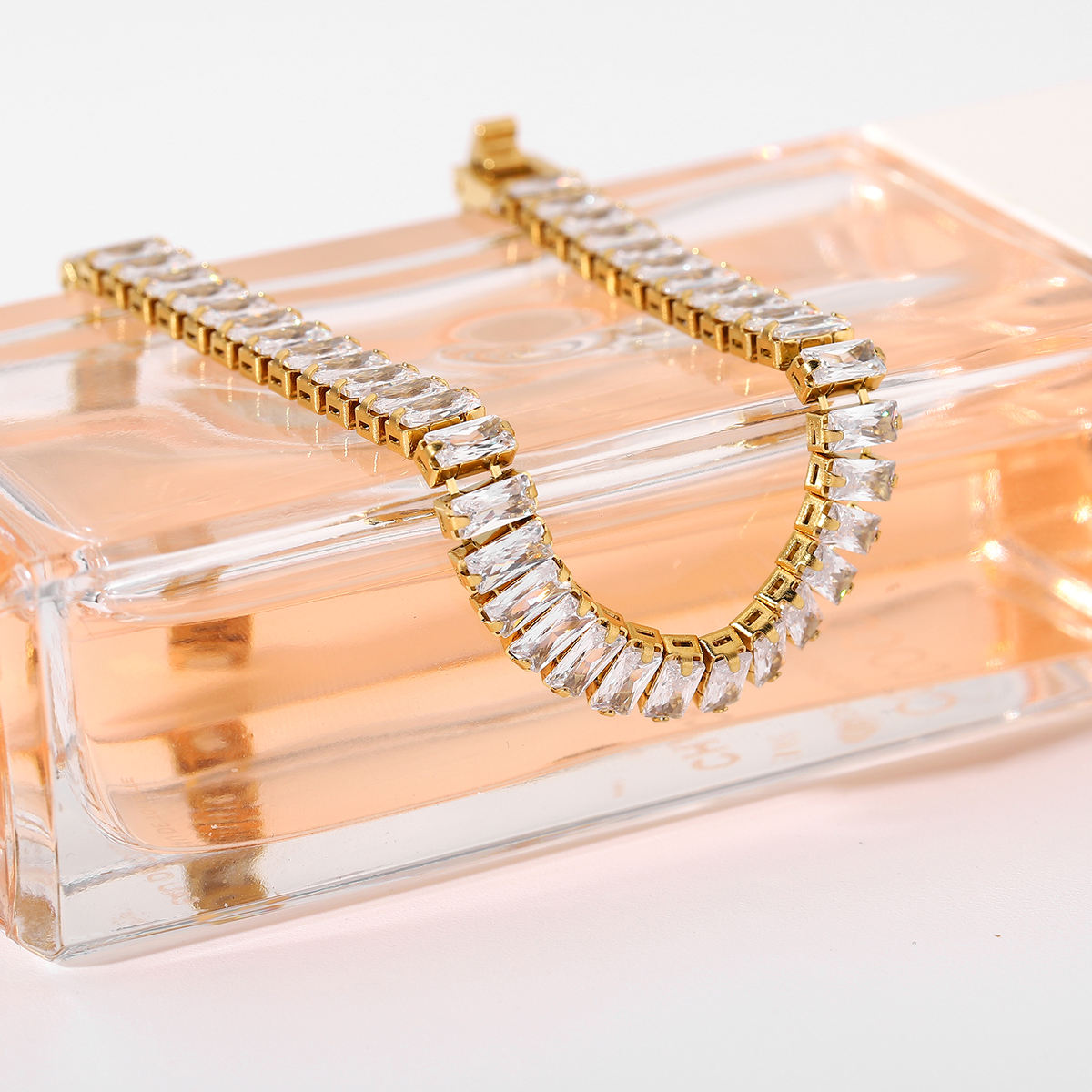 Luxury Queen Studded Chain Bracelet - Image 2